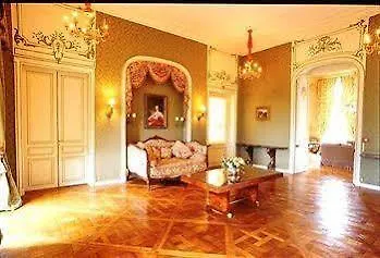 Château de Marechal de Saxe Yerres Hotel