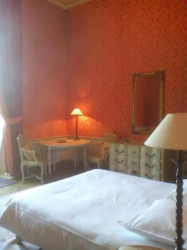 Château de Marechal de Saxe Yerres 4*,  France