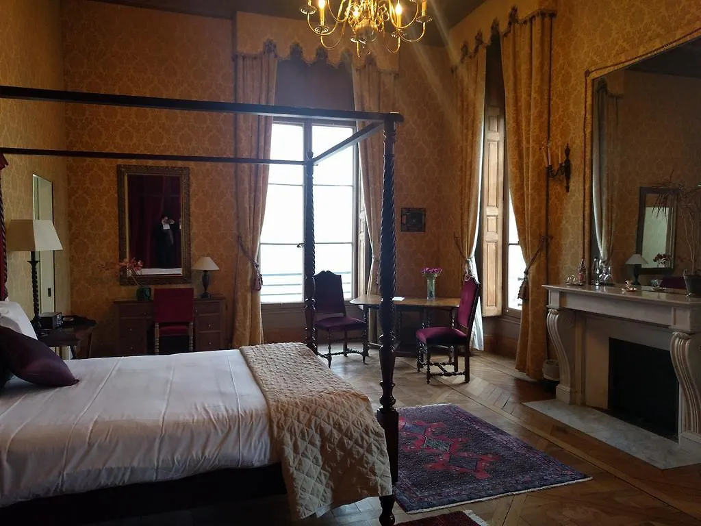 Château de Marechal de Saxe Yerres Hotel