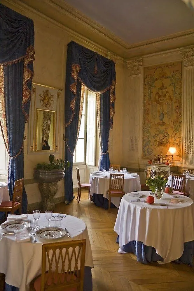 Château de Marechal de Saxe Yerres France