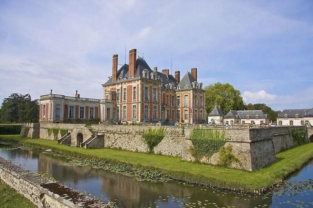 Hotel Château de Marechal de Saxe Yerres