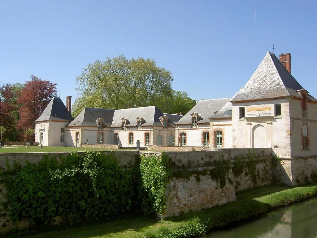 Château de Marechal de Saxe Yerres 4*,